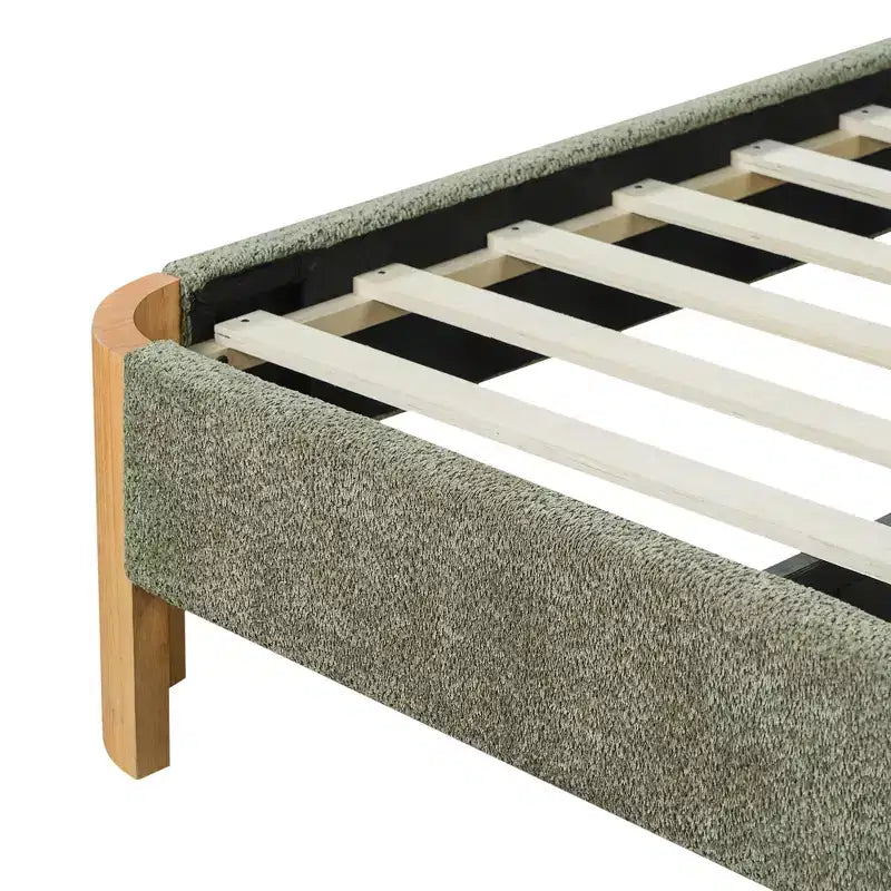 Cadre de lit en caoutchouc avec matelas moelleux en laine