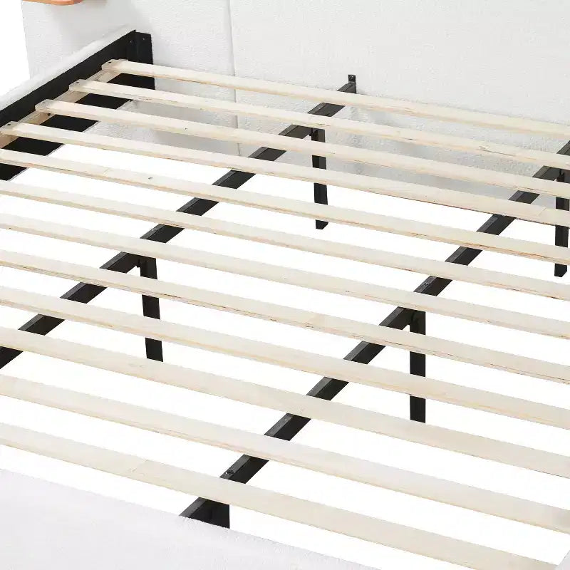 Cadre de lit en caoutchouc avec matelas moelleux en laine