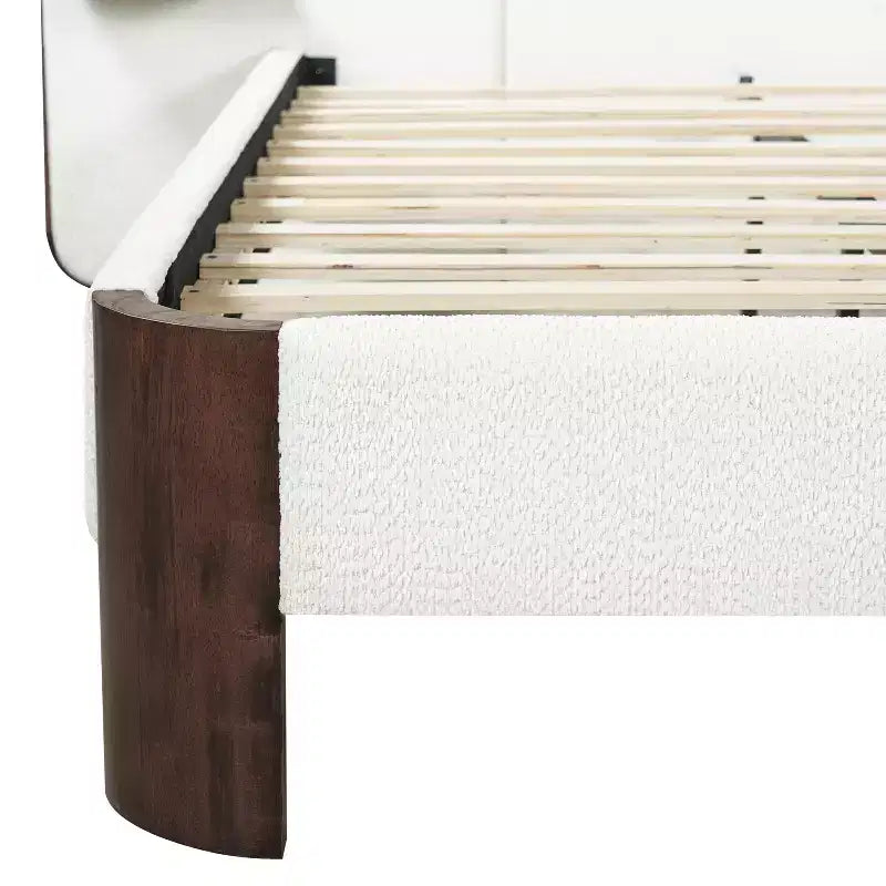 Cadre de lit en caoutchouc avec matelas moelleux en laine