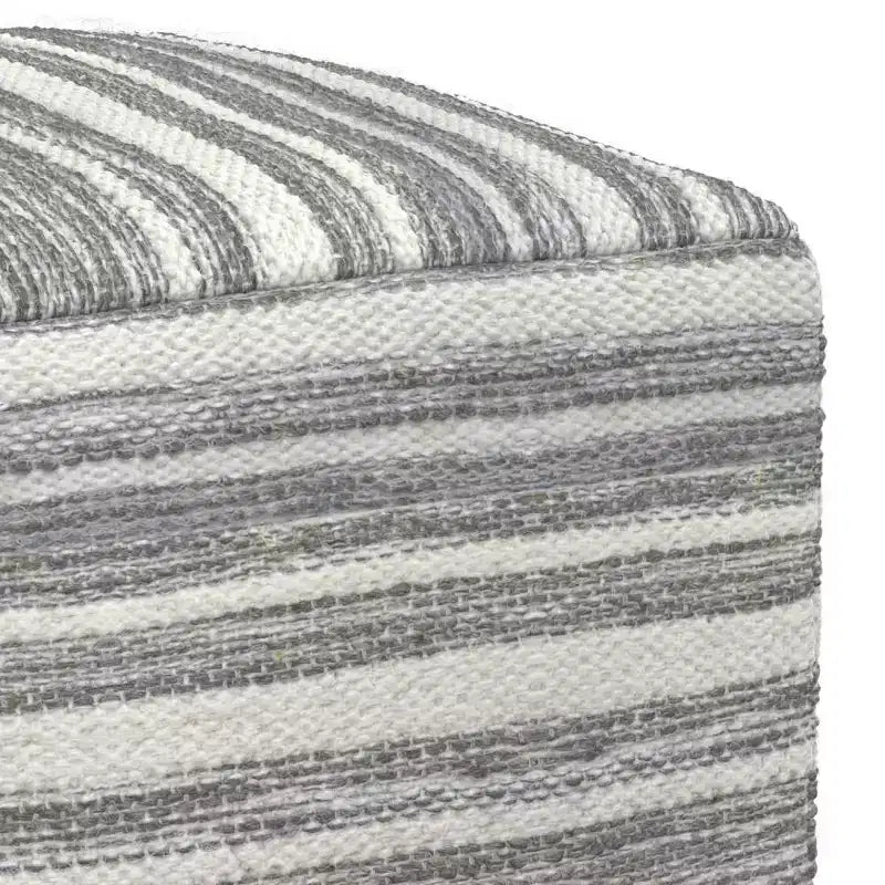 Coussin carré tissé