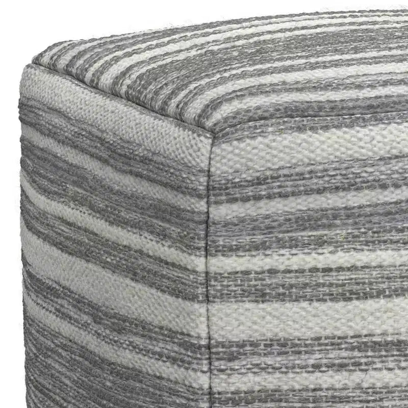 Coussin carré tissé